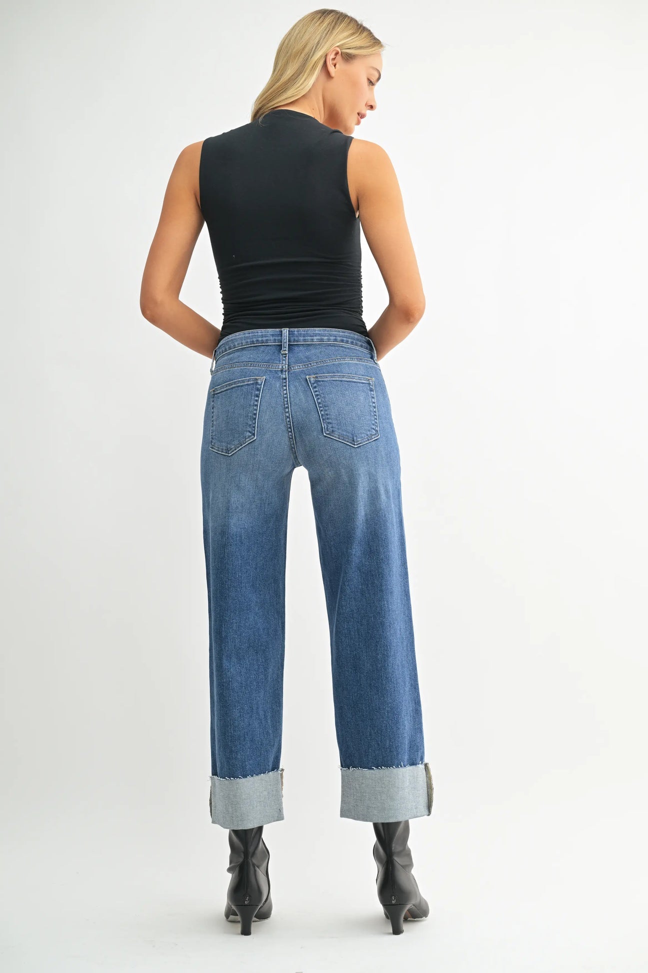 Scissor Cut Slim Wide Leg - Medium Denim