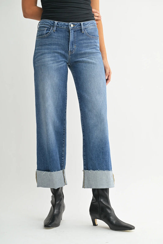 Scissor Cut Slim Wide Leg - Medium Denim