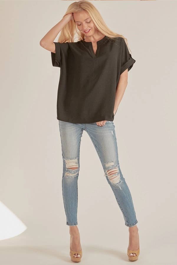 SPT5211 - WOMEN SHORT BUTTON SLEEVE FRONT SLIT LOOSE FIT TOP