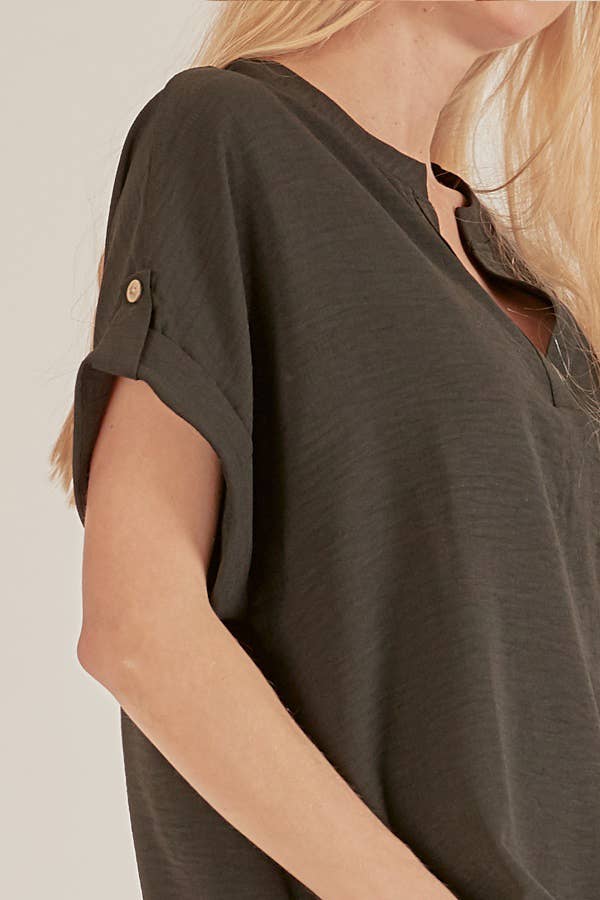 SPT5211 - WOMEN SHORT BUTTON SLEEVE FRONT SLIT LOOSE FIT TOP