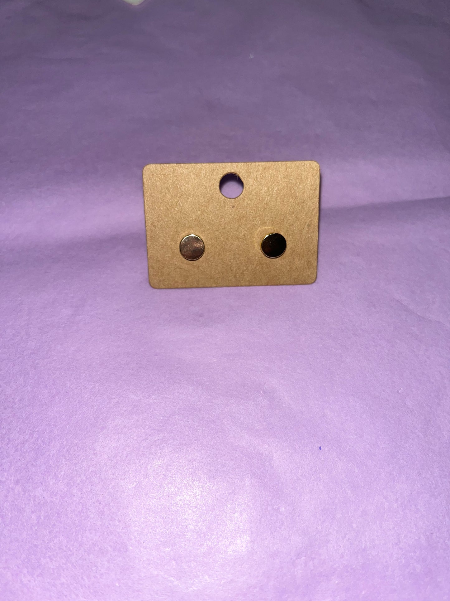 Gold minimalist earrings