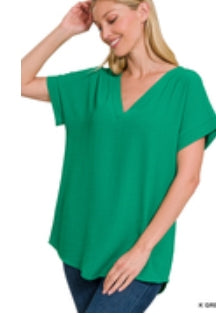 WOVEN AIRFLOW V-NECK HI-LOW HEM TOP