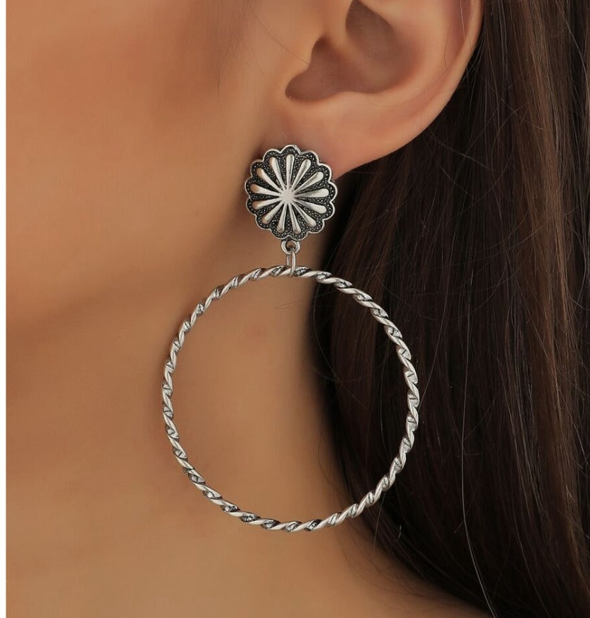 1 Pair Western Ethnic Style Antique Silver Oversized Drop Earring for Women