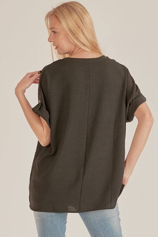 SPT5211 - WOMEN SHORT BUTTON SLEEVE FRONT SLIT LOOSE FIT TOP