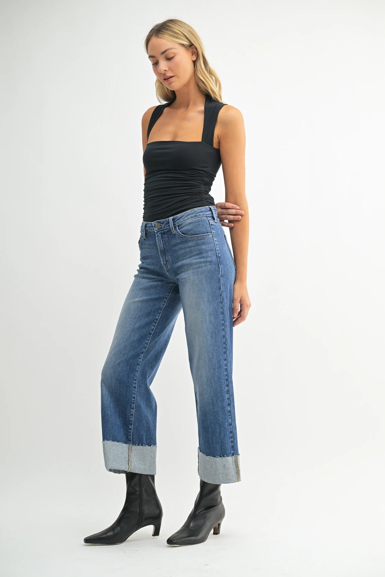 Scissor Cut Slim Wide Leg - Medium Denim