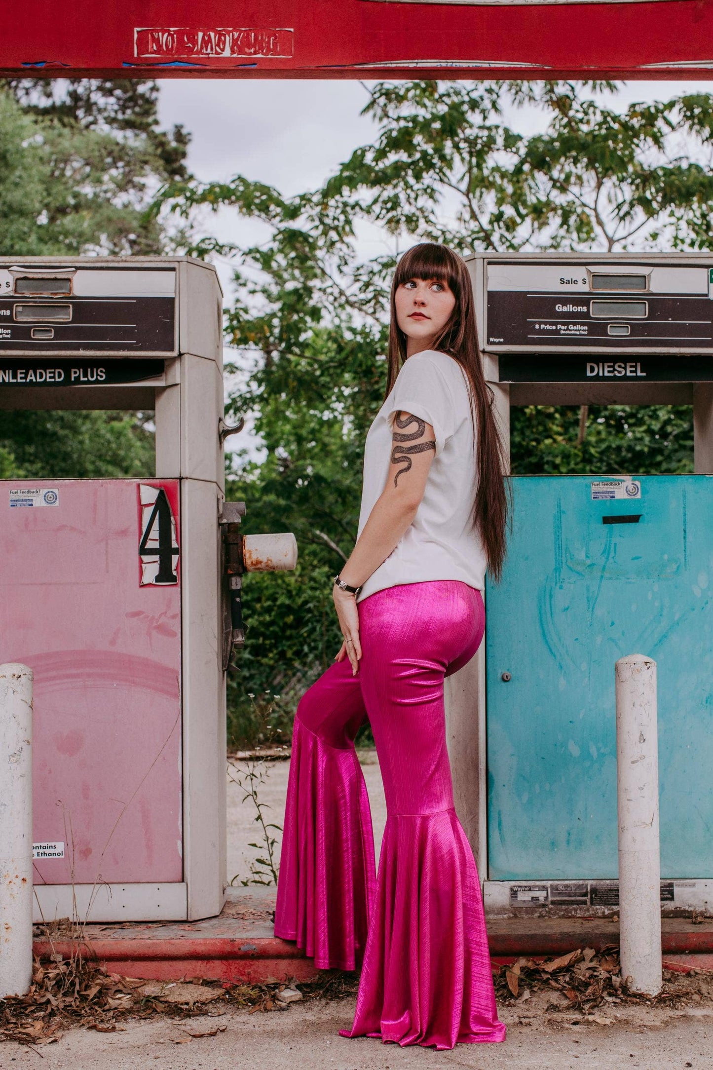 MK175 Miss Vegas Pink Metallic Bell Pants