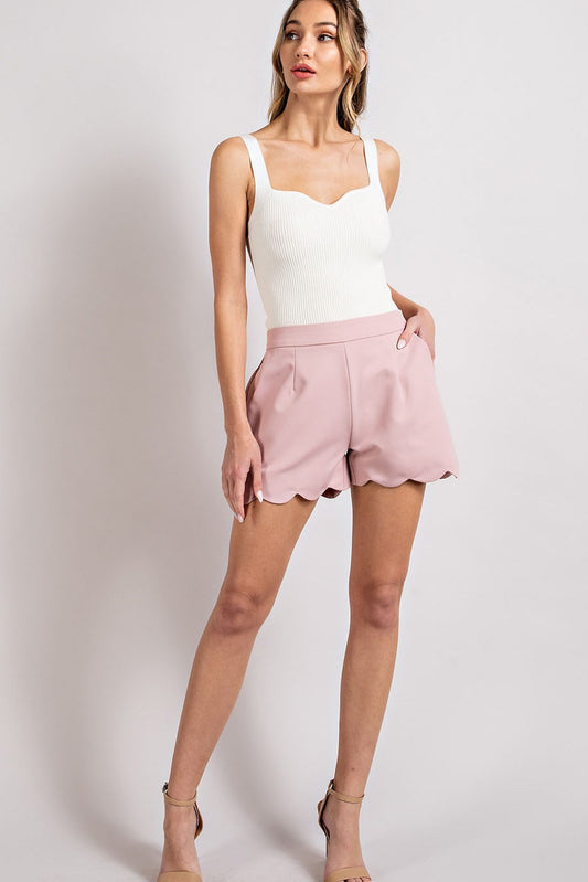 HIGH WAISTED SCALLOP SHORTS
