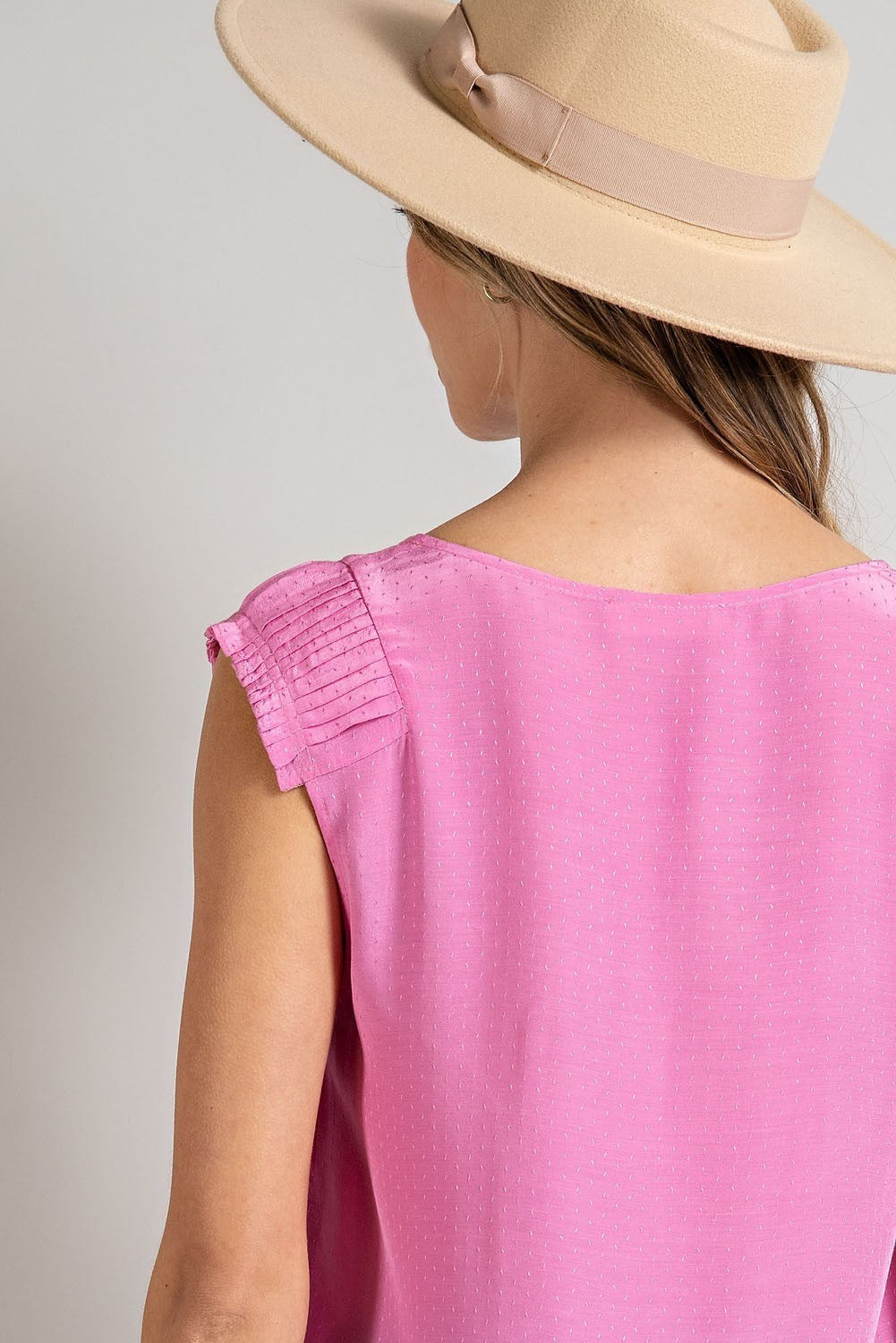 SHOULDER DETAILED V-NECK TOP