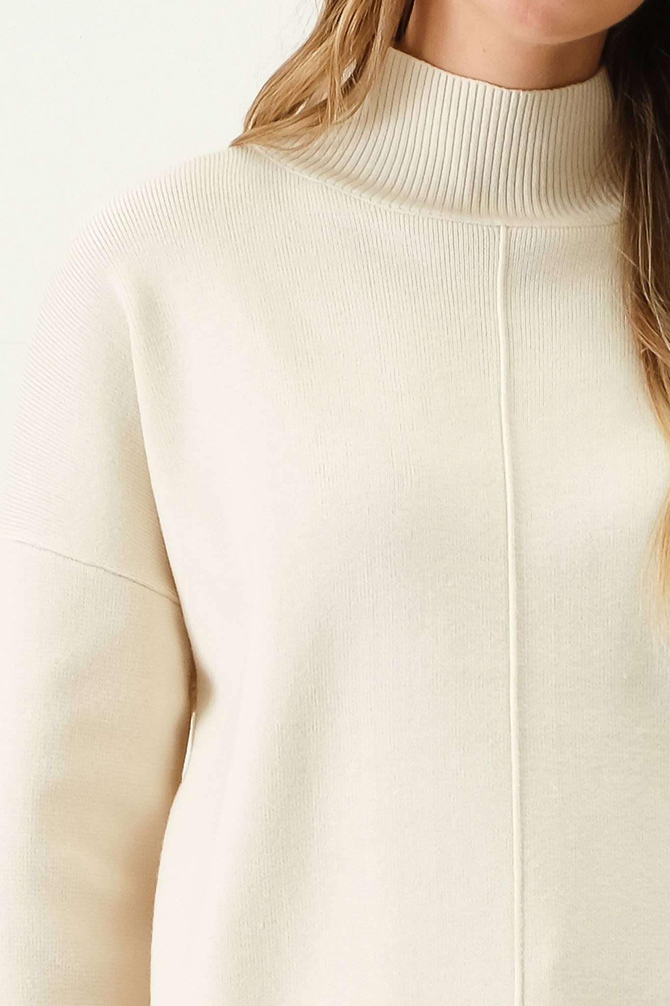 MOCK NECK FRONT SEAM PULLOVER SWEATER
